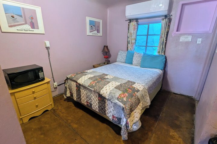 Room 95 of 276