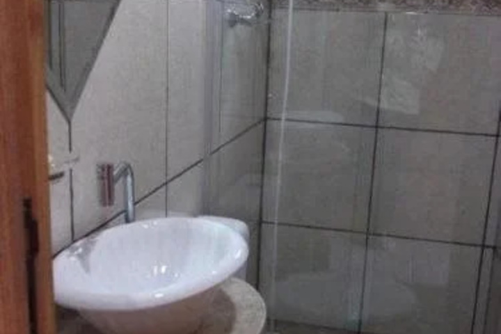 Room 15 of 27