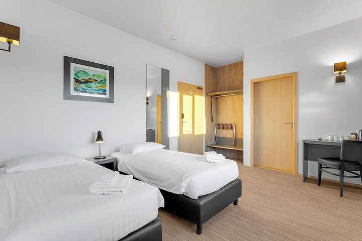 Room 30 of 78