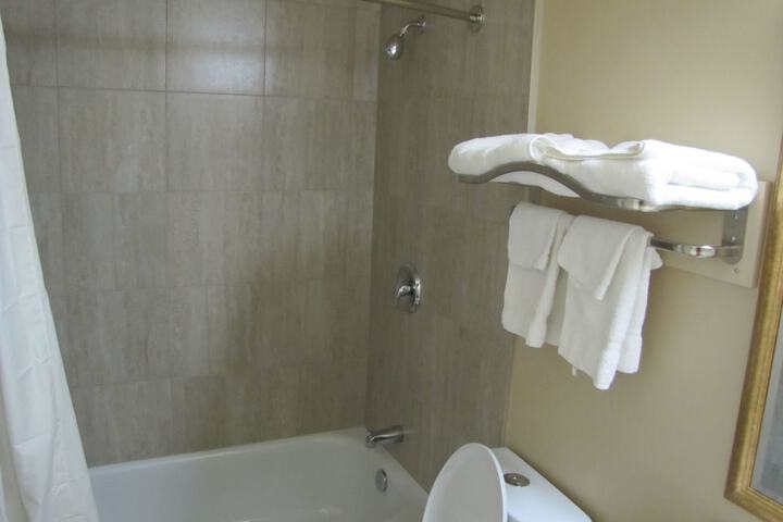 Room 35 of 67