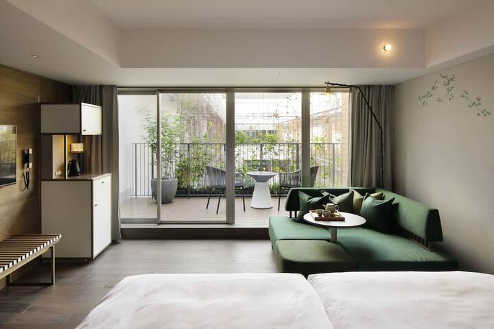 Room 47 of 135