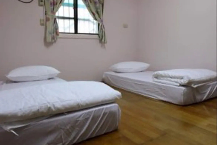 Room 3 of 4