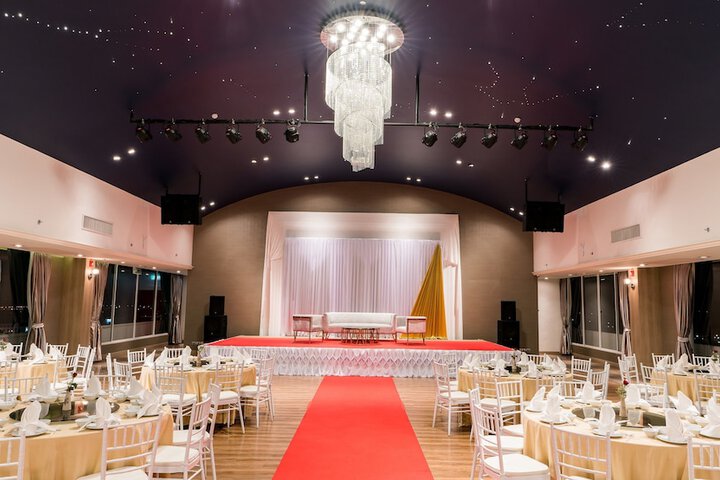Ballroom/Hall 49 of 63