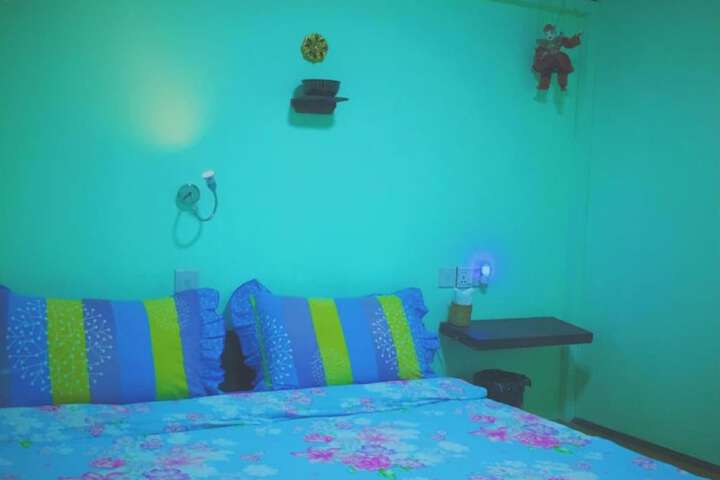 Room 12 of 43