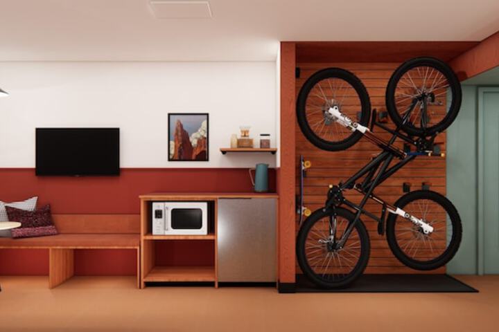 Room 10 of 15