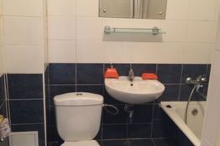 Room 3 of 25