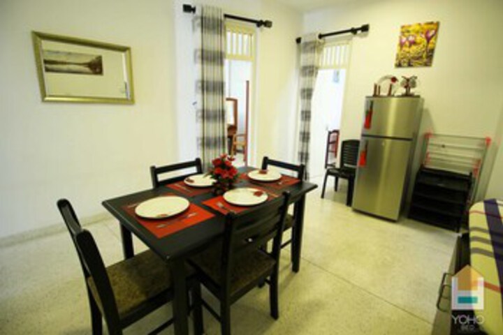 Dining 6 of 24