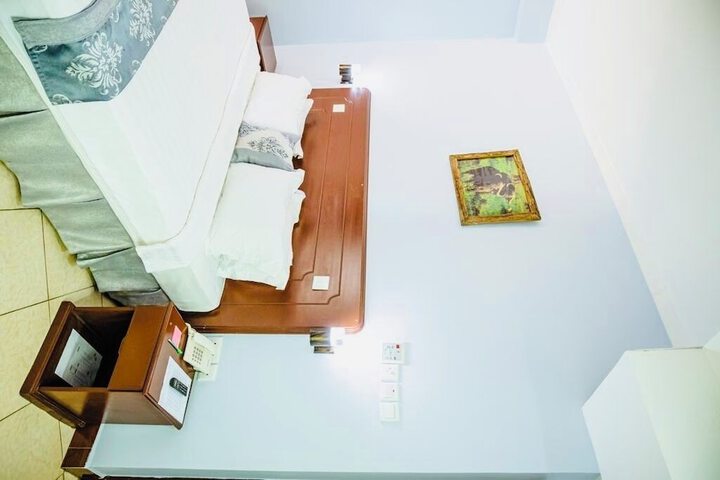 Room 46 of 167