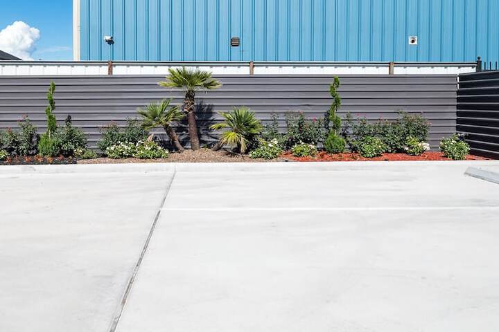 Property Grounds 31 of 46