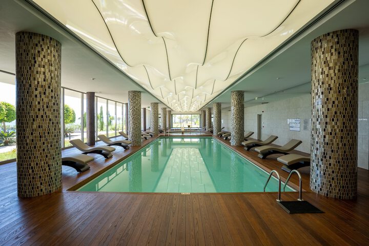 Pool 43 of 99