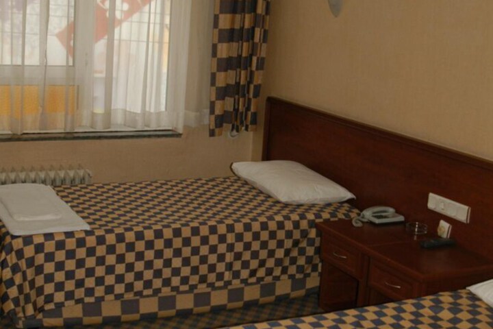 Room 12 of 46