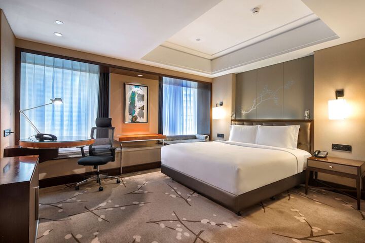 Room 10 of 78
