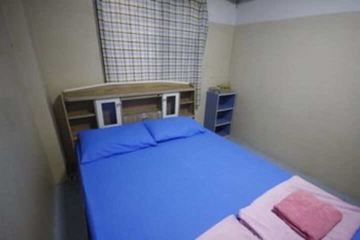 Room 28 of 47