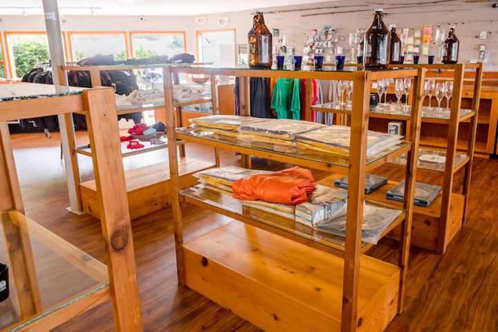 Gift Shop 102 of 130