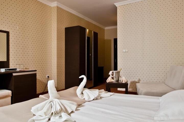 Room 26 of 36