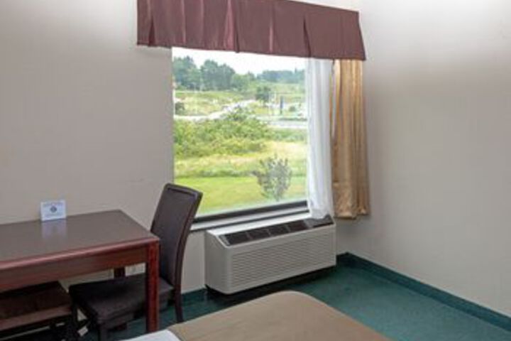 Room 51 of 65