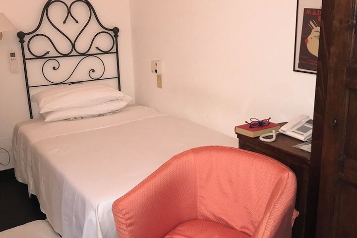 Room 17 of 67