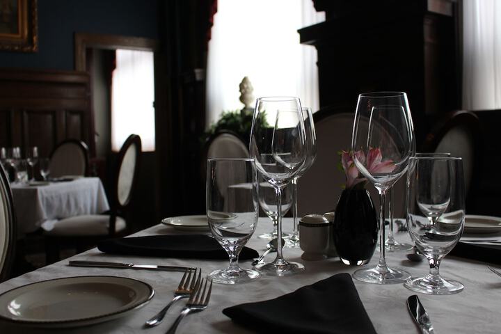 Dining Photos
