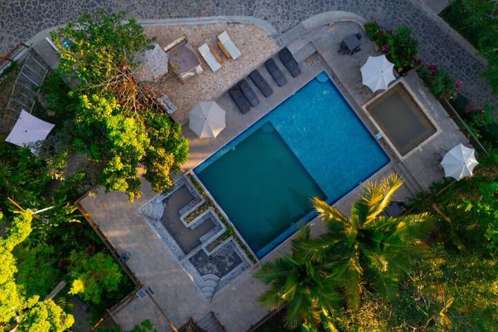 Pool 55 of 108