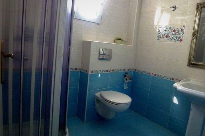 Room 45 of 79