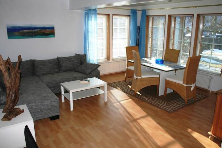 Room 25 of 39