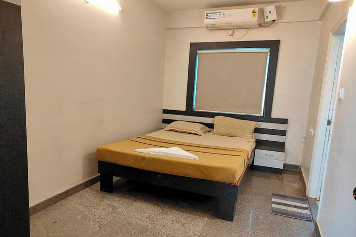 Room 5 of 66