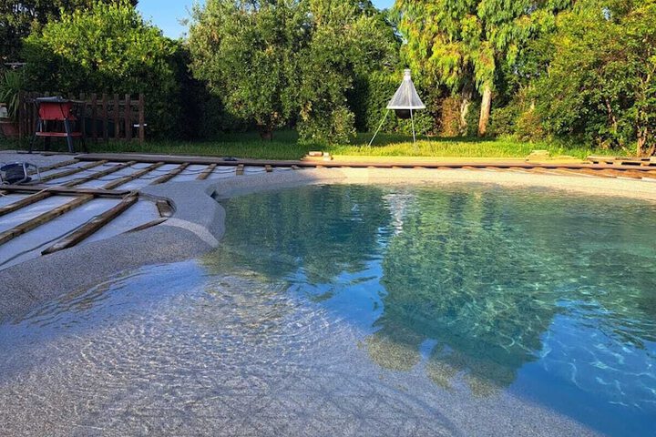 Pool 18 of 23
