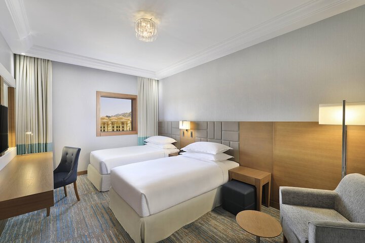 Room 9 of 36