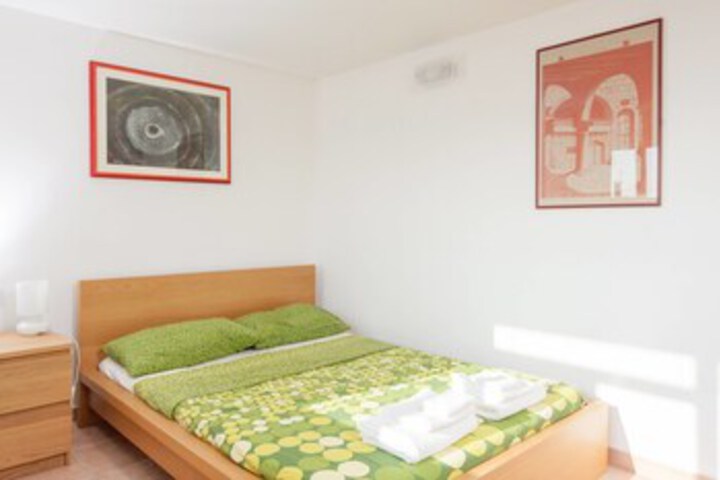 Room 51 of 59