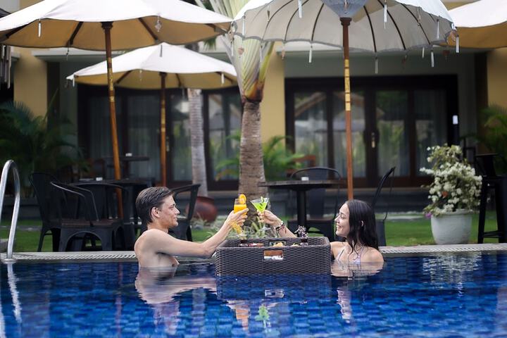 Pool 74 of 119