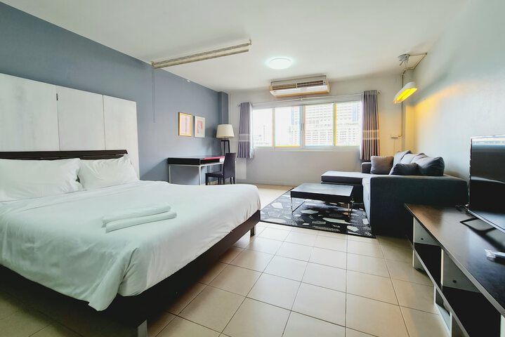 Room 16 of 49