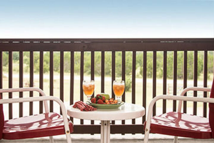 Terrace/Patio 37 of 38