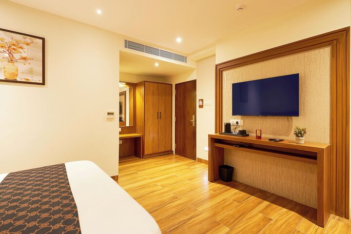 Room 17 of 54
