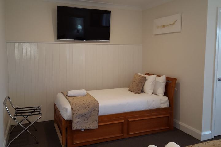 Room 6 of 58