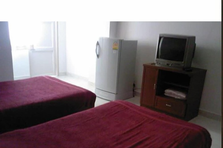 Room 11 of 31