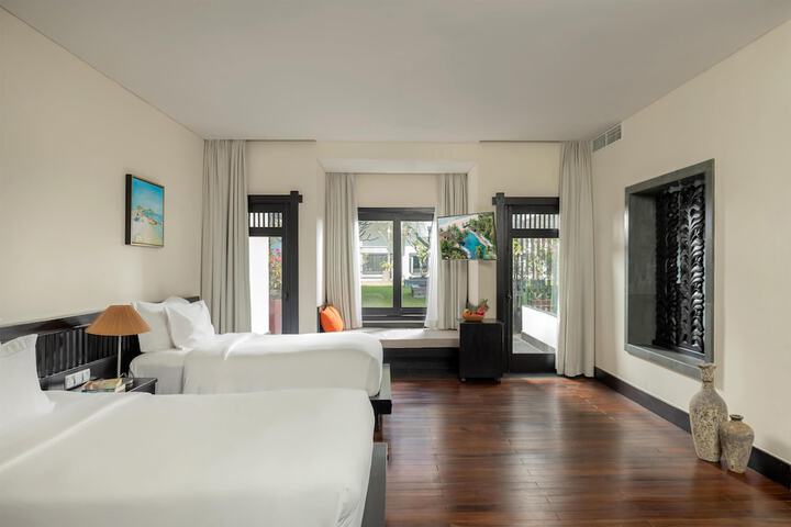 Room 50 of 78