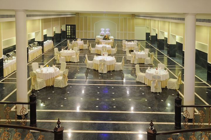 Ballroom/Hall 30 of 43