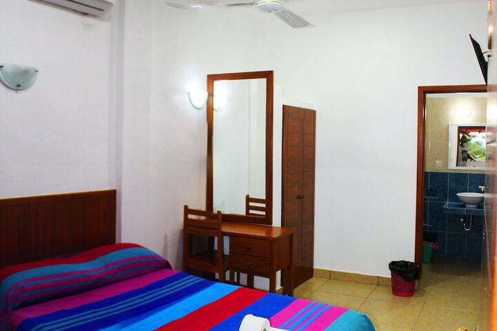 Room 6 of 24