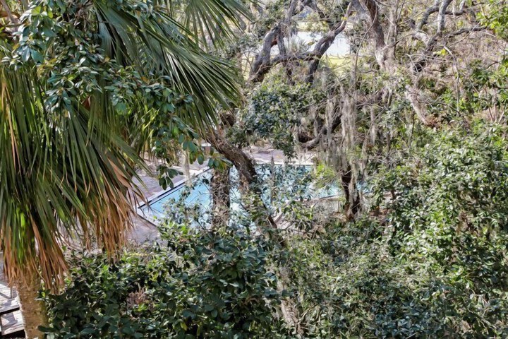 Property Grounds 31 of 35
