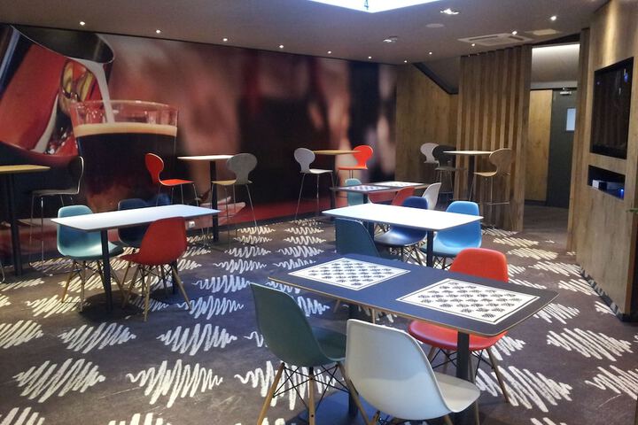 Hotel Lobby
