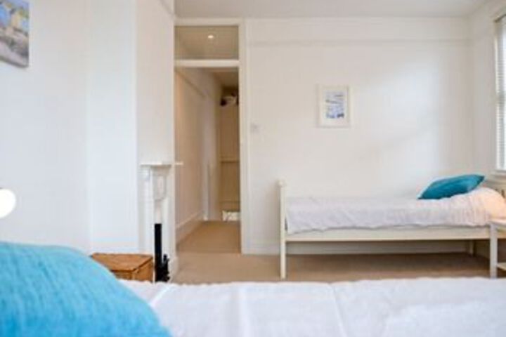 Room 14 of 20