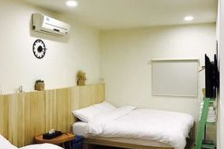 Room 32 of 39
