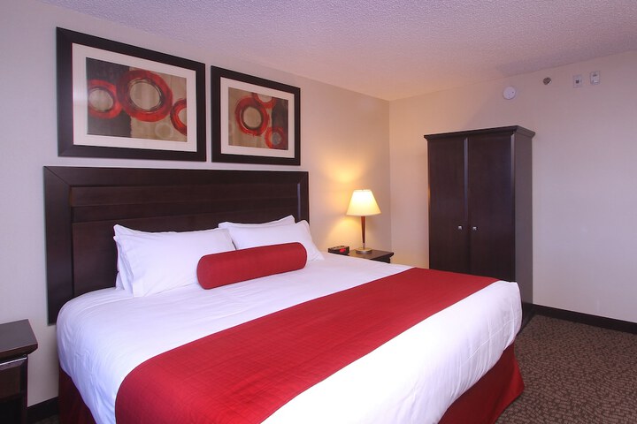 Room 4 of 34