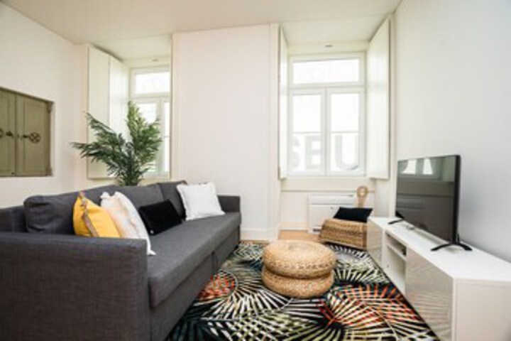 Fancy 2Br Flat at the Heart of Lisbon Ii | Gonzalos Guest