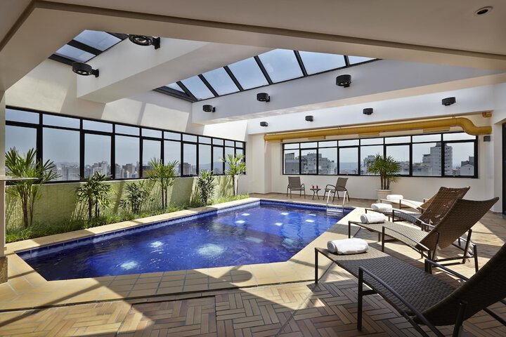 Pool Hotel
