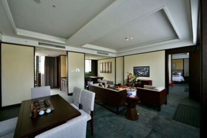 Room 47 of 63