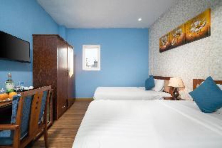 Room 8 of 21