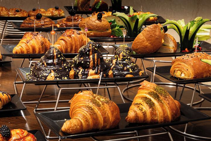 Breakfast/Coffee Service 47 of 63