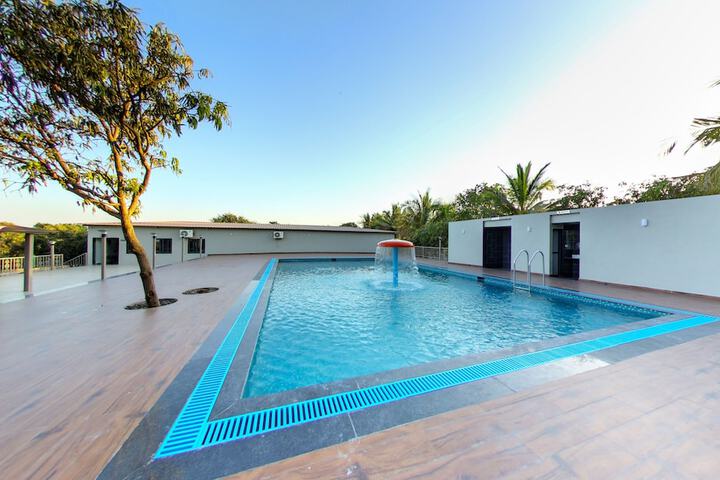 Pool 47 of 78