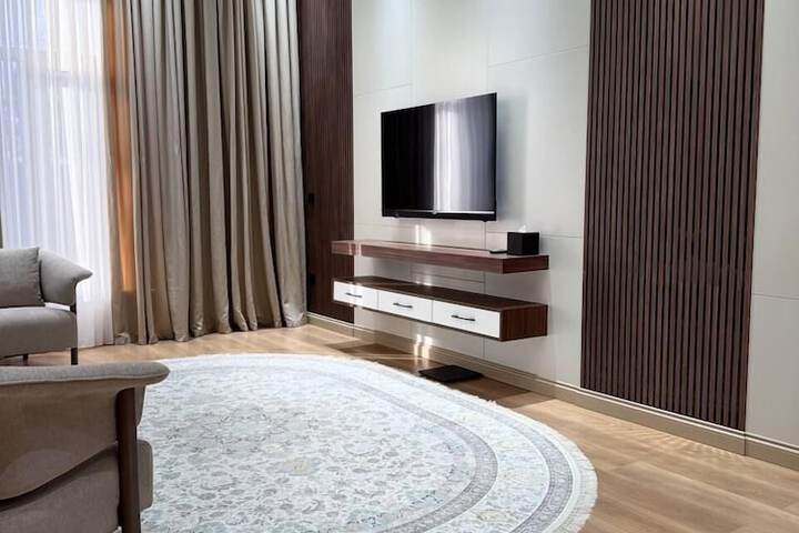 Room 28 of 61